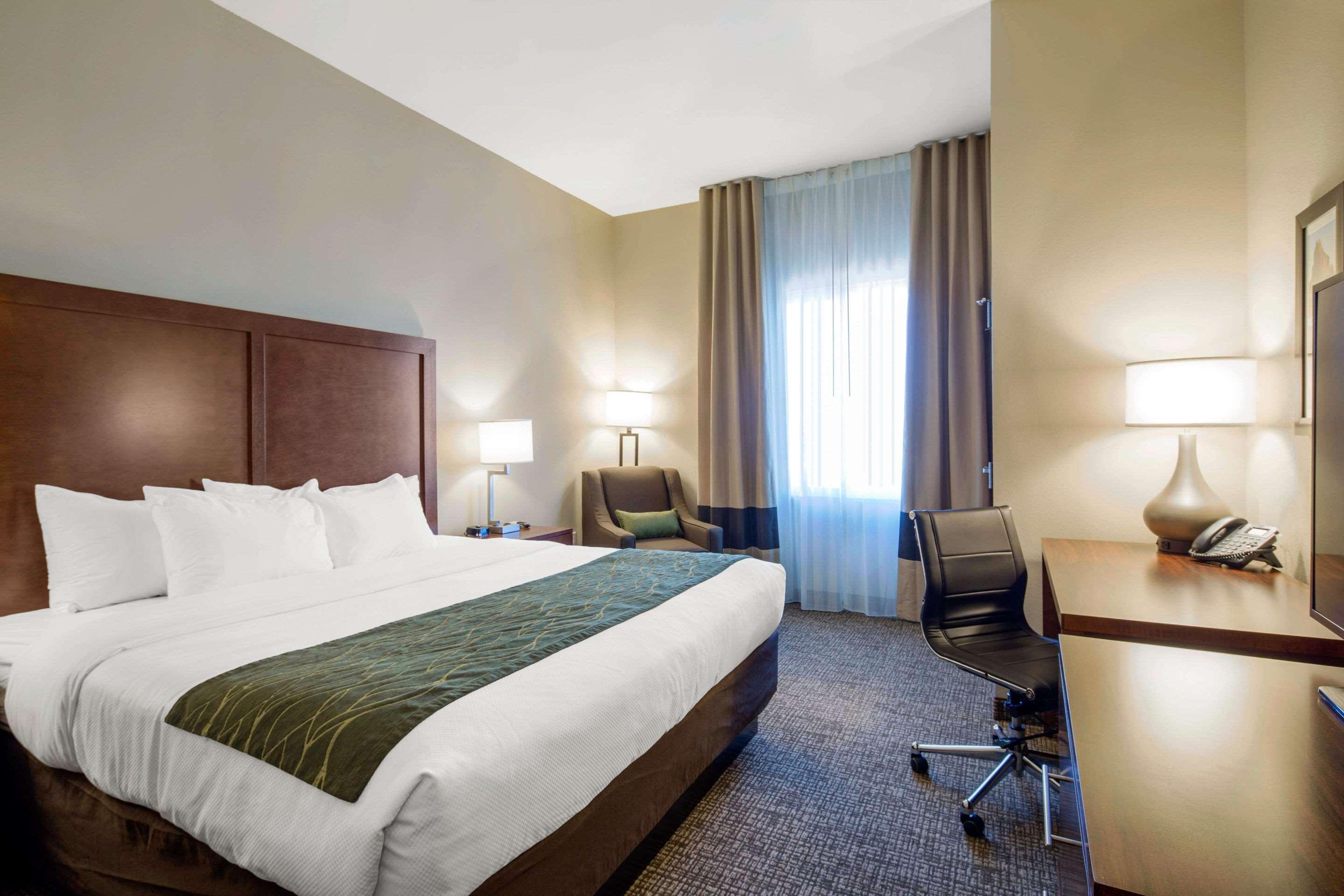 Comfort Inn & Suites Edgewood Exteriér fotografie