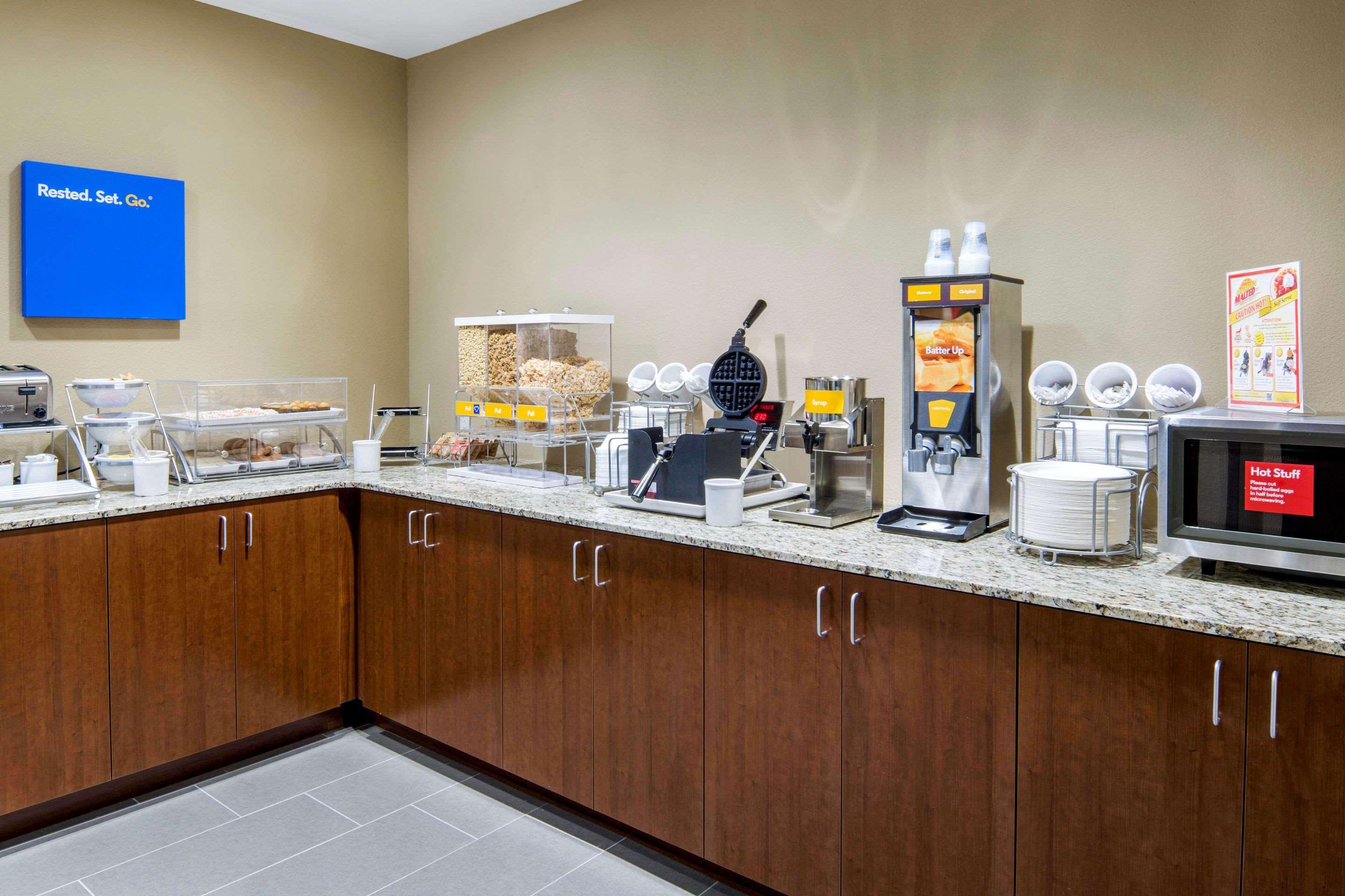 Comfort Inn & Suites Edgewood Exteriér fotografie