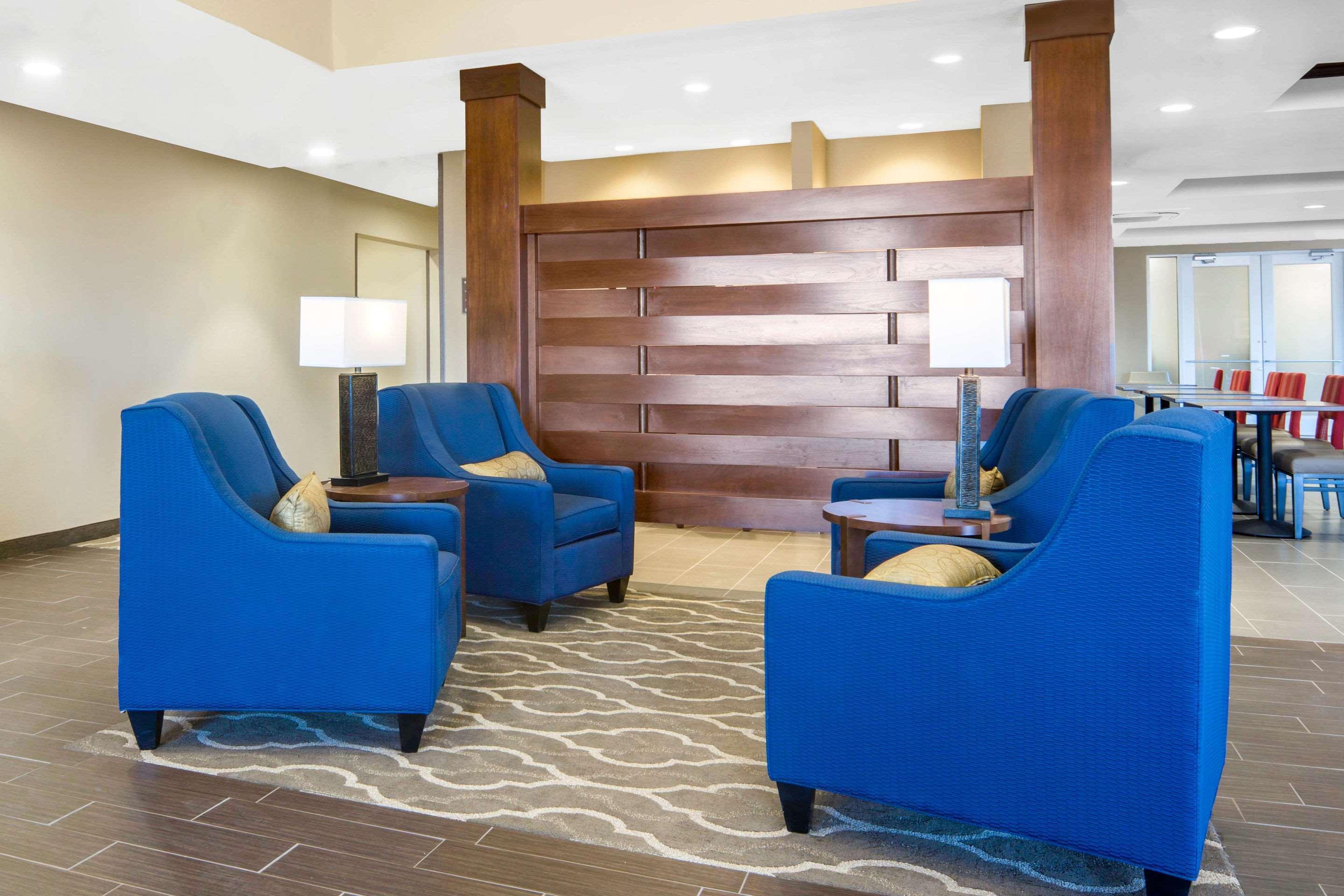 Comfort Inn & Suites Edgewood Exteriér fotografie