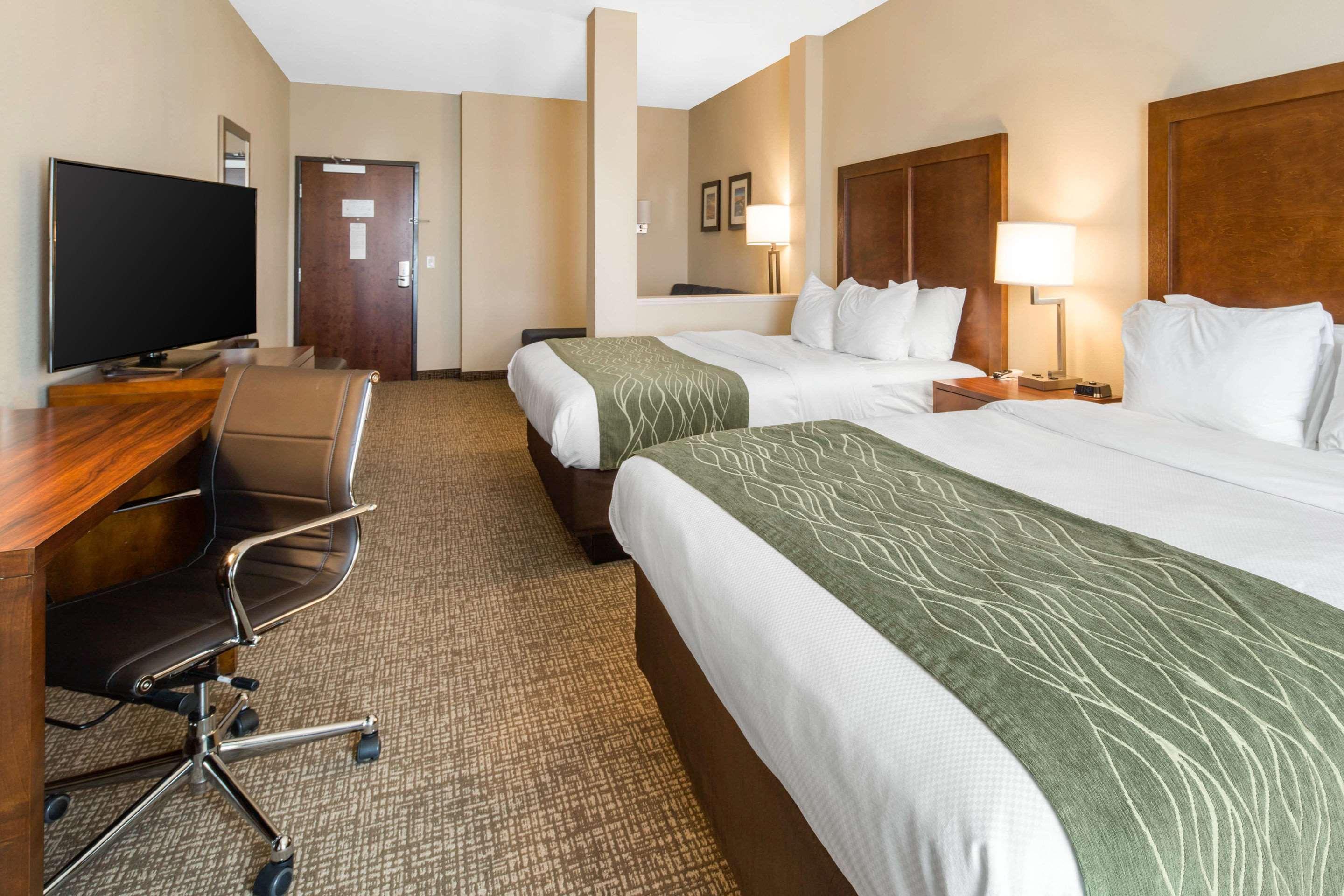 Comfort Inn & Suites Edgewood Exteriér fotografie