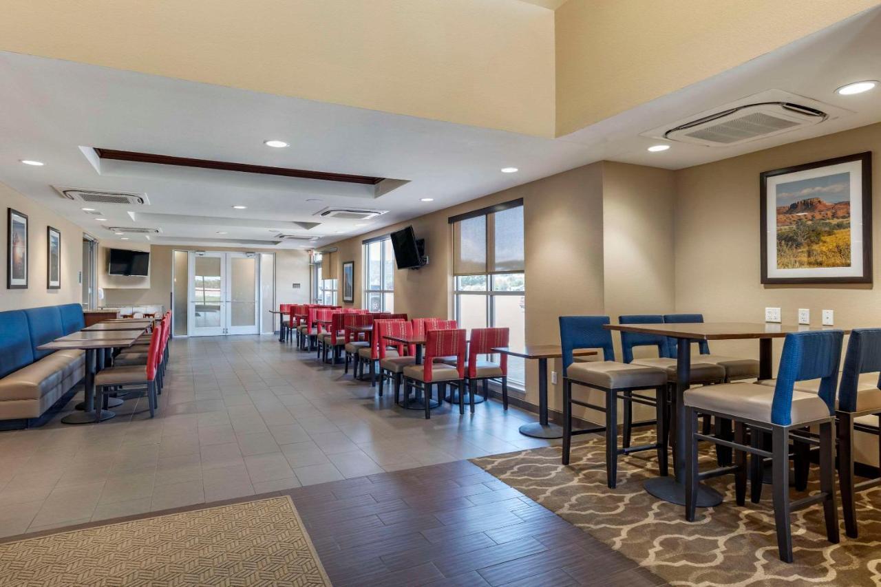 Comfort Inn & Suites Edgewood Exteriér fotografie
