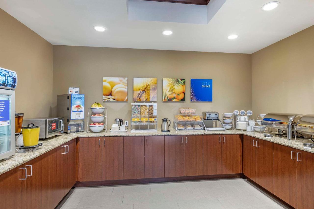 Comfort Inn & Suites Edgewood Exteriér fotografie